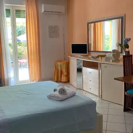 Monolocale Corte A Torre Dell Orso 100m Dal Mare Appartement